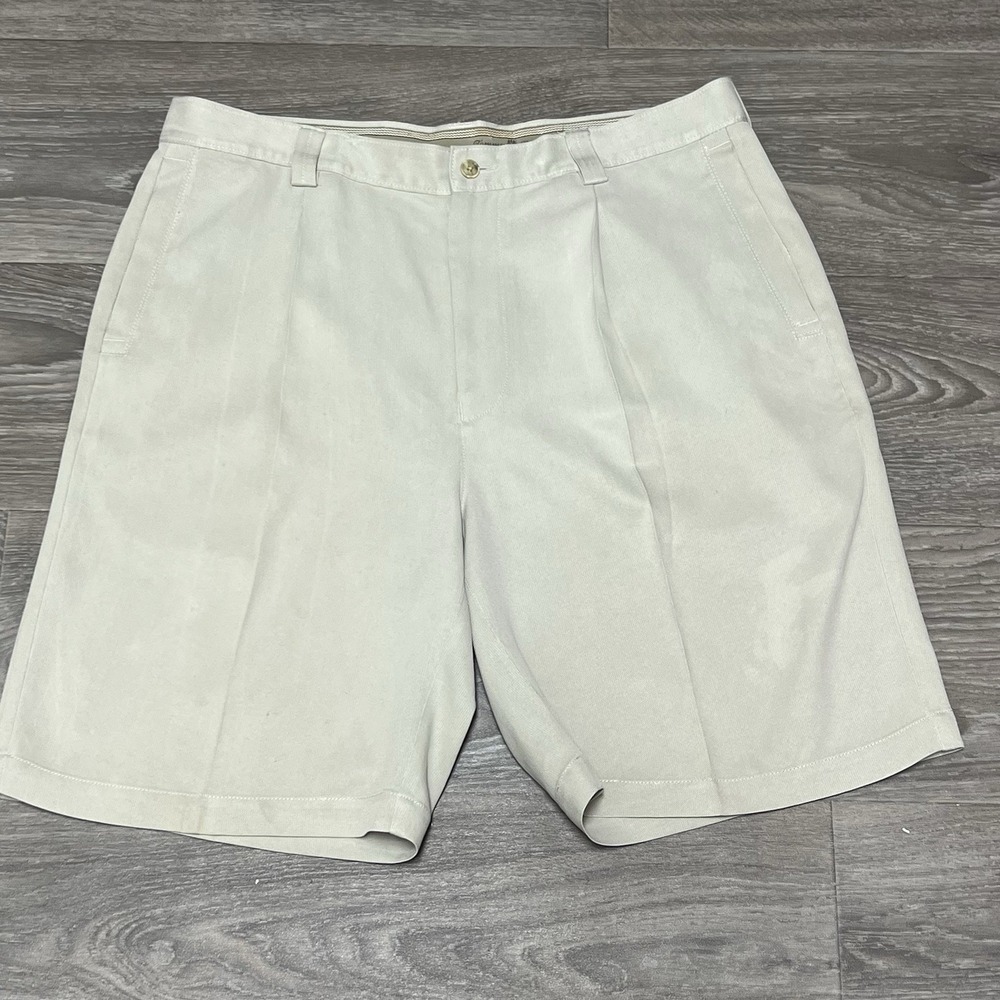 Tommy Bahama Silk Shorts Size 35 Cream Chino Belt‎ Loops Pleated Front 0141